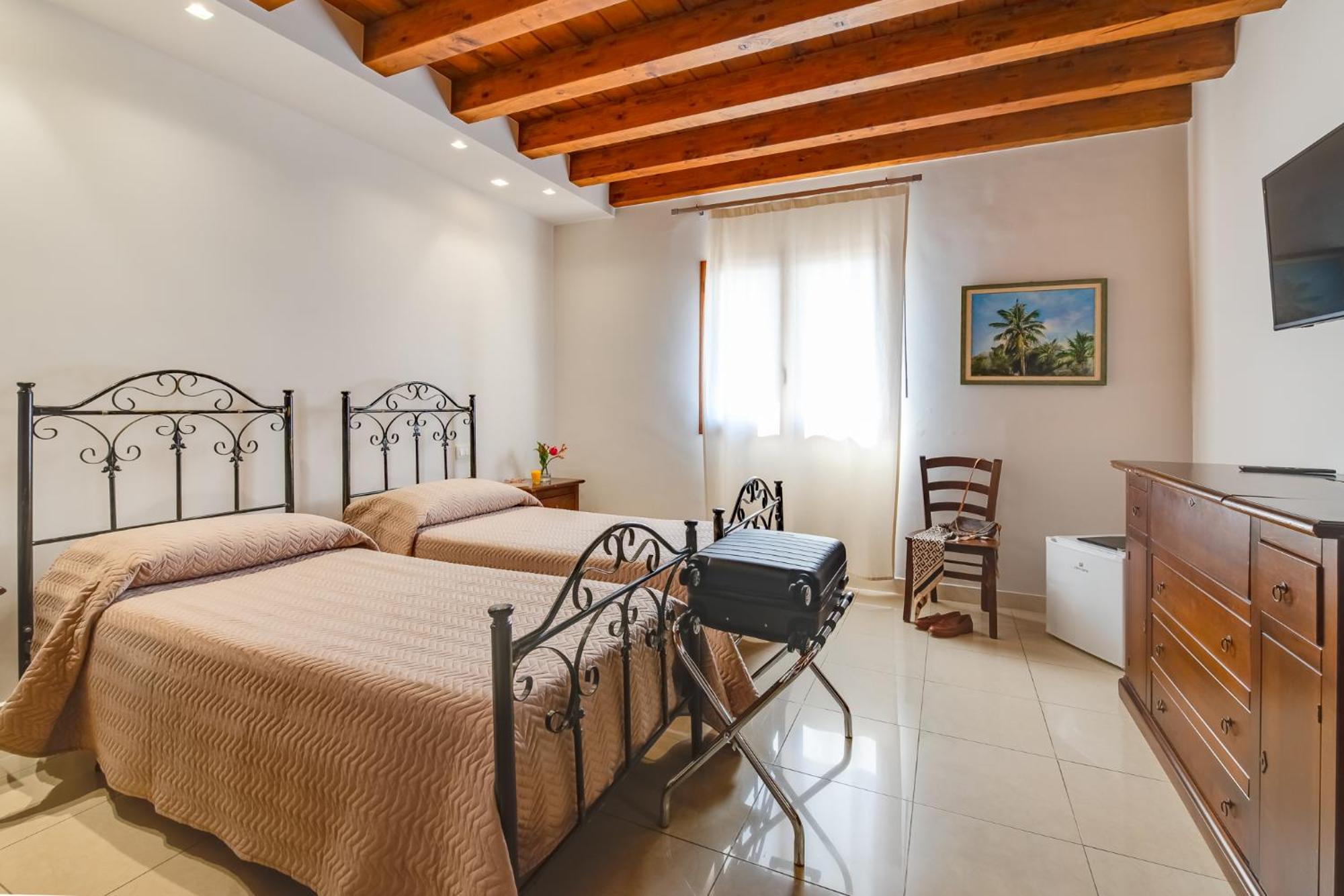 Hotel Aliai شاكا المظهر الخارجي الصورة