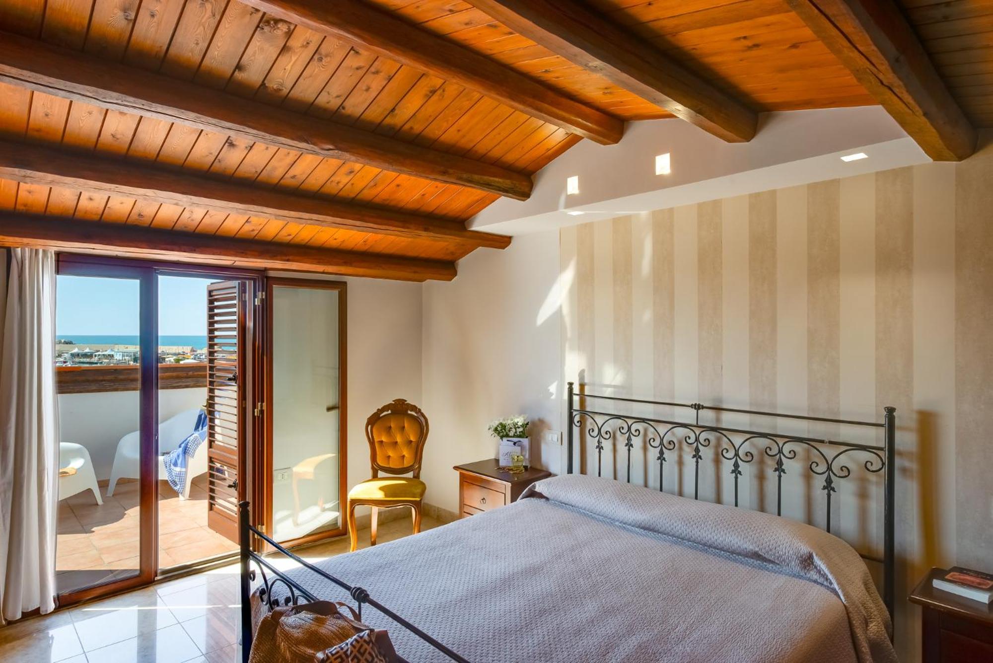 Hotel Aliai شاكا المظهر الخارجي الصورة