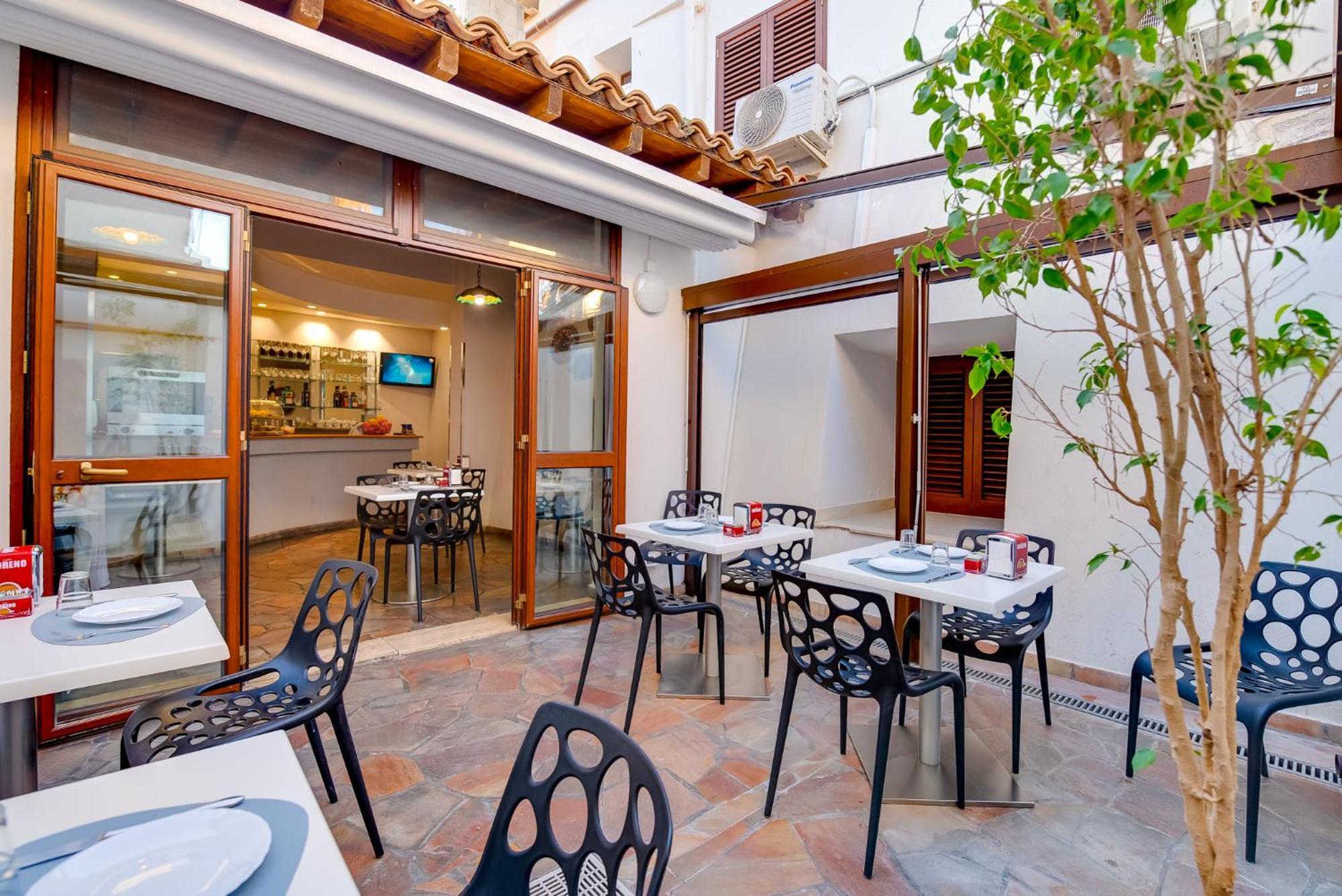 Hotel Aliai شاكا المظهر الخارجي الصورة